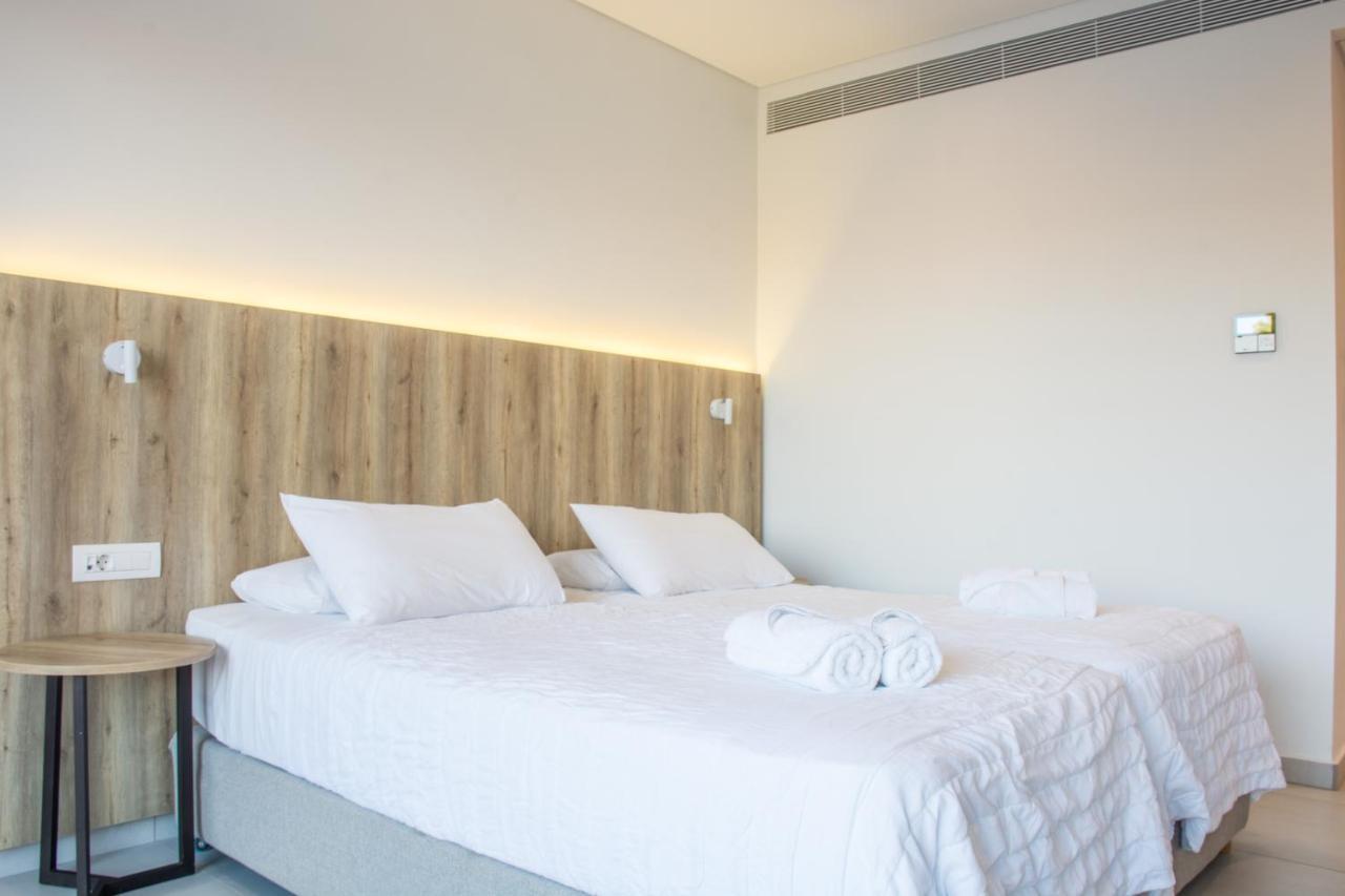 Lazaros Aparthotel