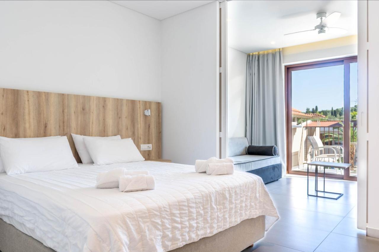 Aparthotel Lazaros