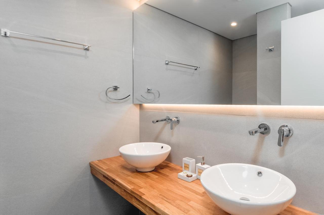 Lazaros Aparthotel 3*