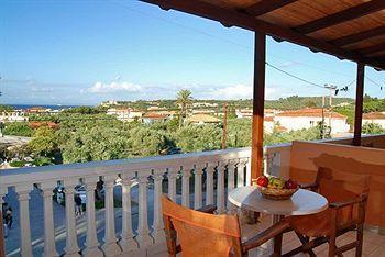 Aparthotel Lazaros 3*